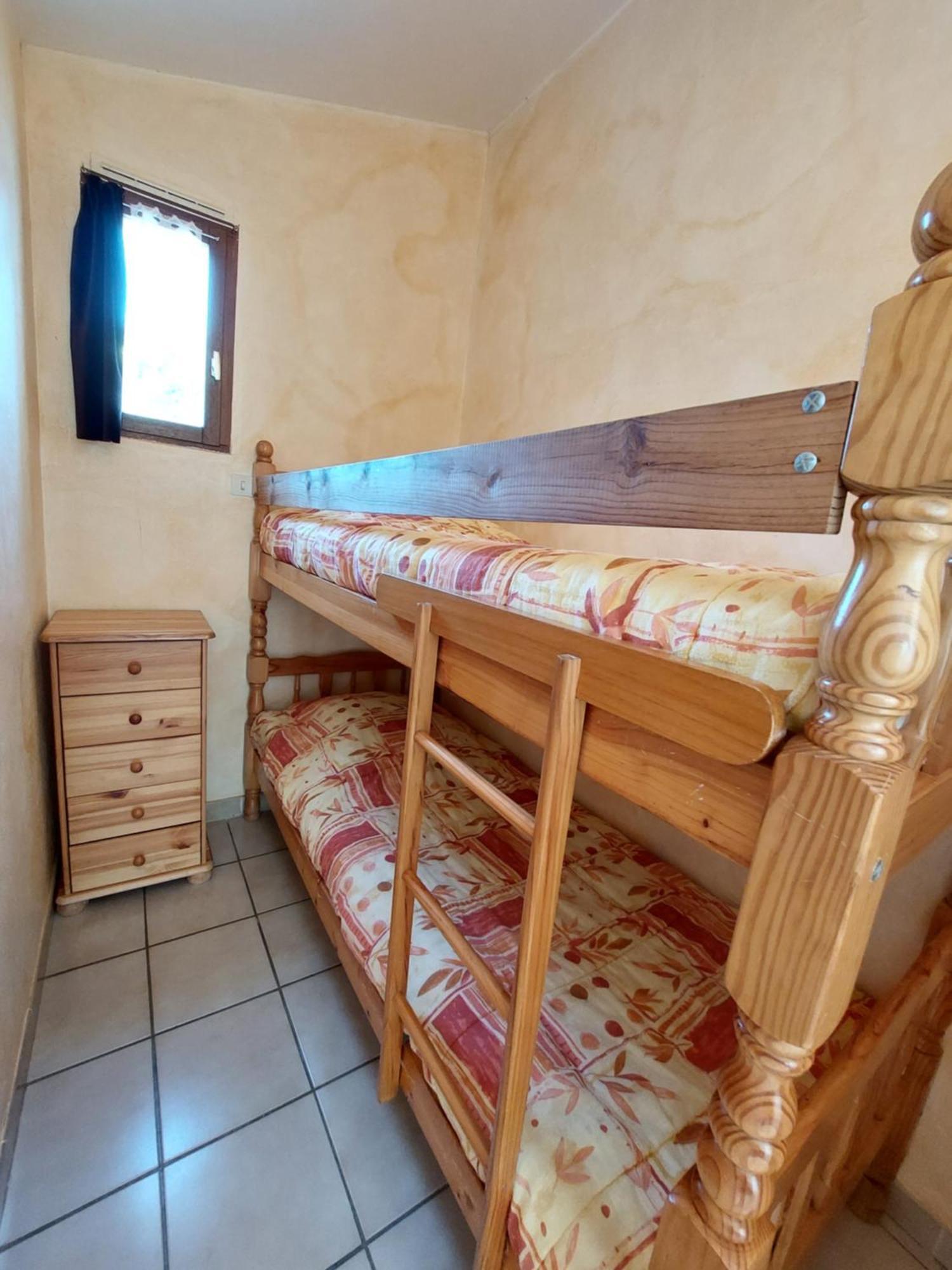 Village De Gites La Fontinelle Bessas Room photo